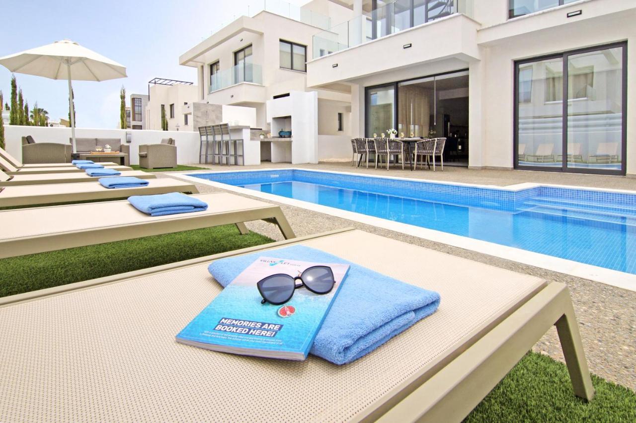 Villa Queen Alexandra Protaras Exterior photo